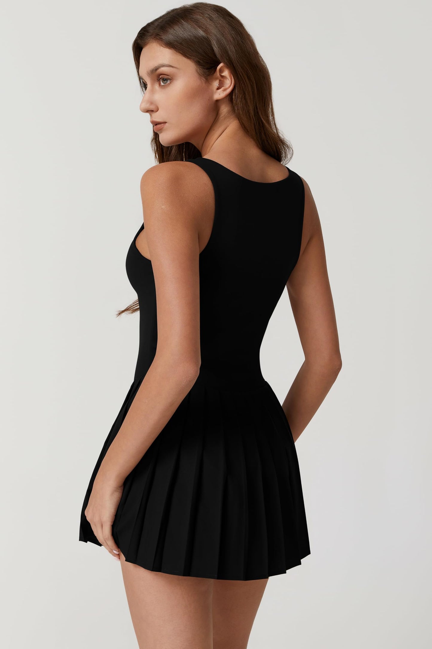 QINSEN Pleated Workout Dress with Built in Shorts Square Neck Sleeveless No Bra Summer Athletic Dress Black XL