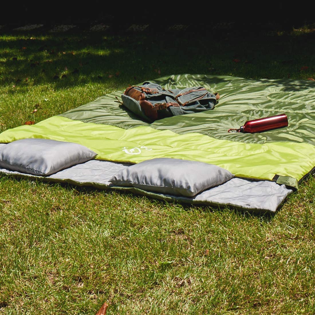 oaskys Double Sleeping Bag for Adults with 2 Pillows - Queen Size XL Waterproof Sleeping Bag for All Season Camping Hiking Backpacking 2 Person Sleeping Bags for Cold Weather & Warm