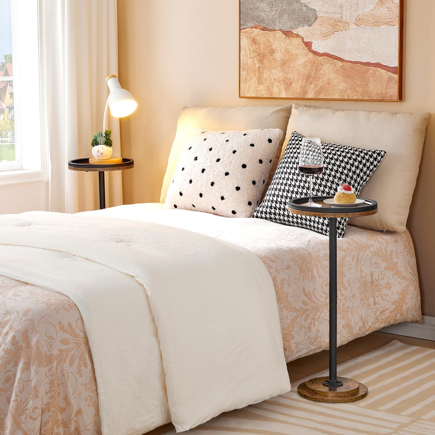 HOOBRO Small Round Side Table, Drink Table, Coffee Martini Table with Pedestal for Small Spaces in Living Room, Bedroom, Sofa Couch, Rustic Brown BF168BZ01