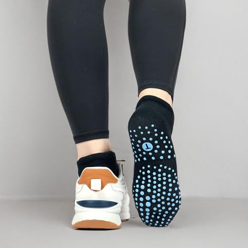 Pilates Socks for Women, Cushioned Ankle Grippy Non Slip Socks for Yoga, Hospital, Barre, Sports Home Slipper Sock 4 Pairs Black Size 9-11