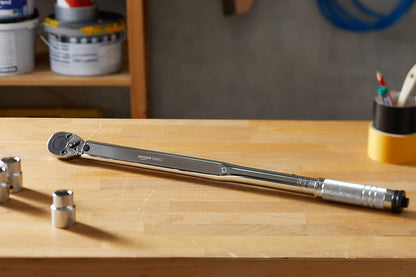 Amazon Basics 1/2-Inch Drive Click Heavy-Duty Torque Wrench - 25-250 foot-lb, 33.9-338.9 Nm