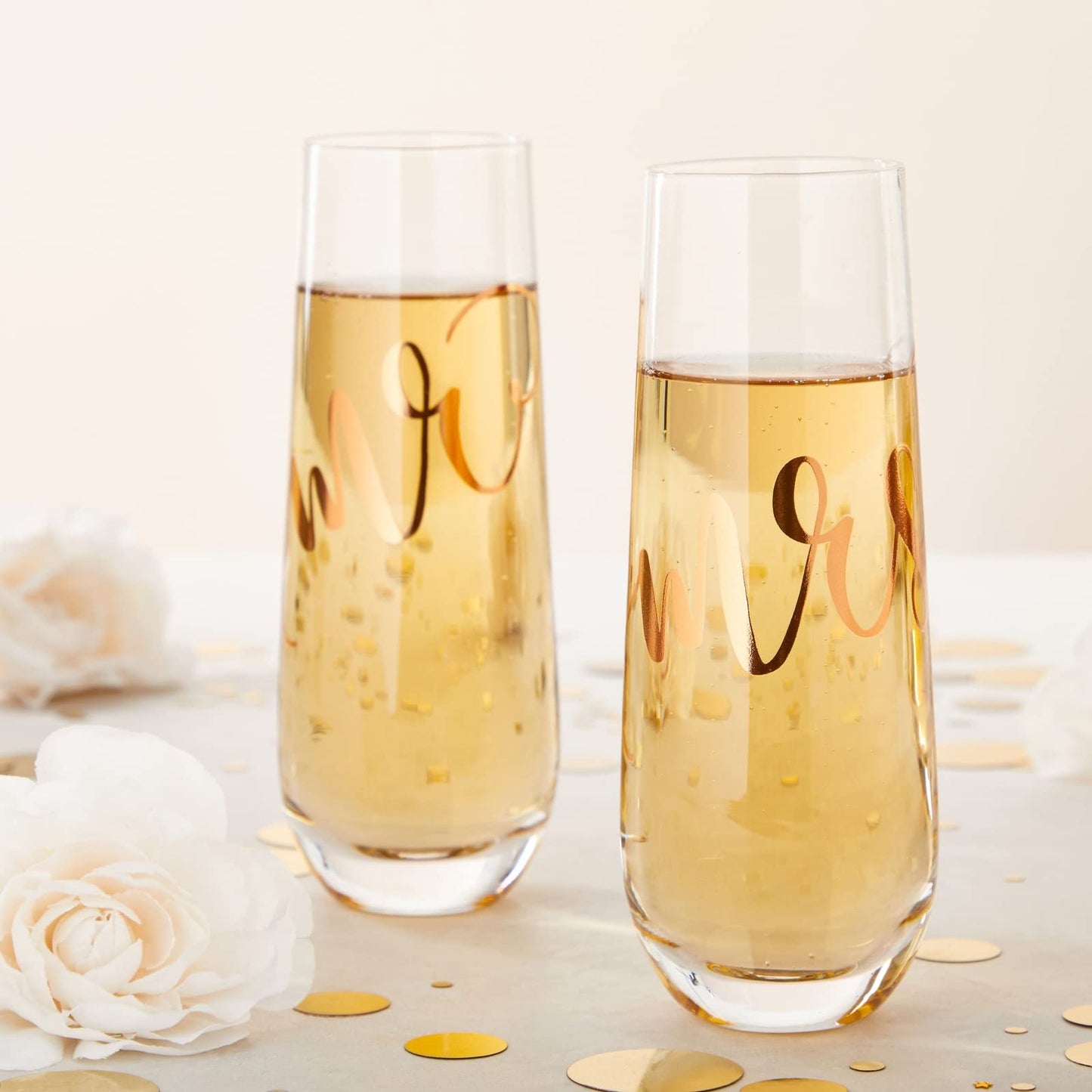 Juvale Mr & Mrs Champagne Flutes Set of 2-10 oz, 6 in, Clear Stemless Glass - Bridal Shower & Wedding Registry Gifts - Engagement Gift & Bride & Groom Glasses