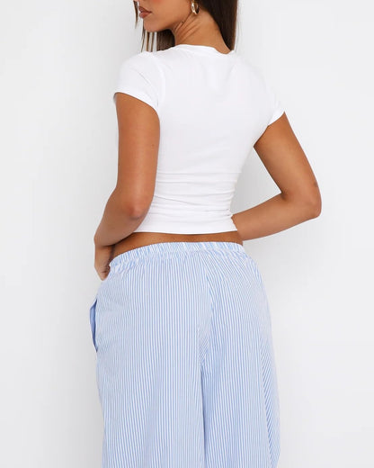 Mousnipy Women's Basic Summer Short Sleeve Crewneck T-Shirts Y2K Cute Going Out Tops Baby Tee(White,Medium)