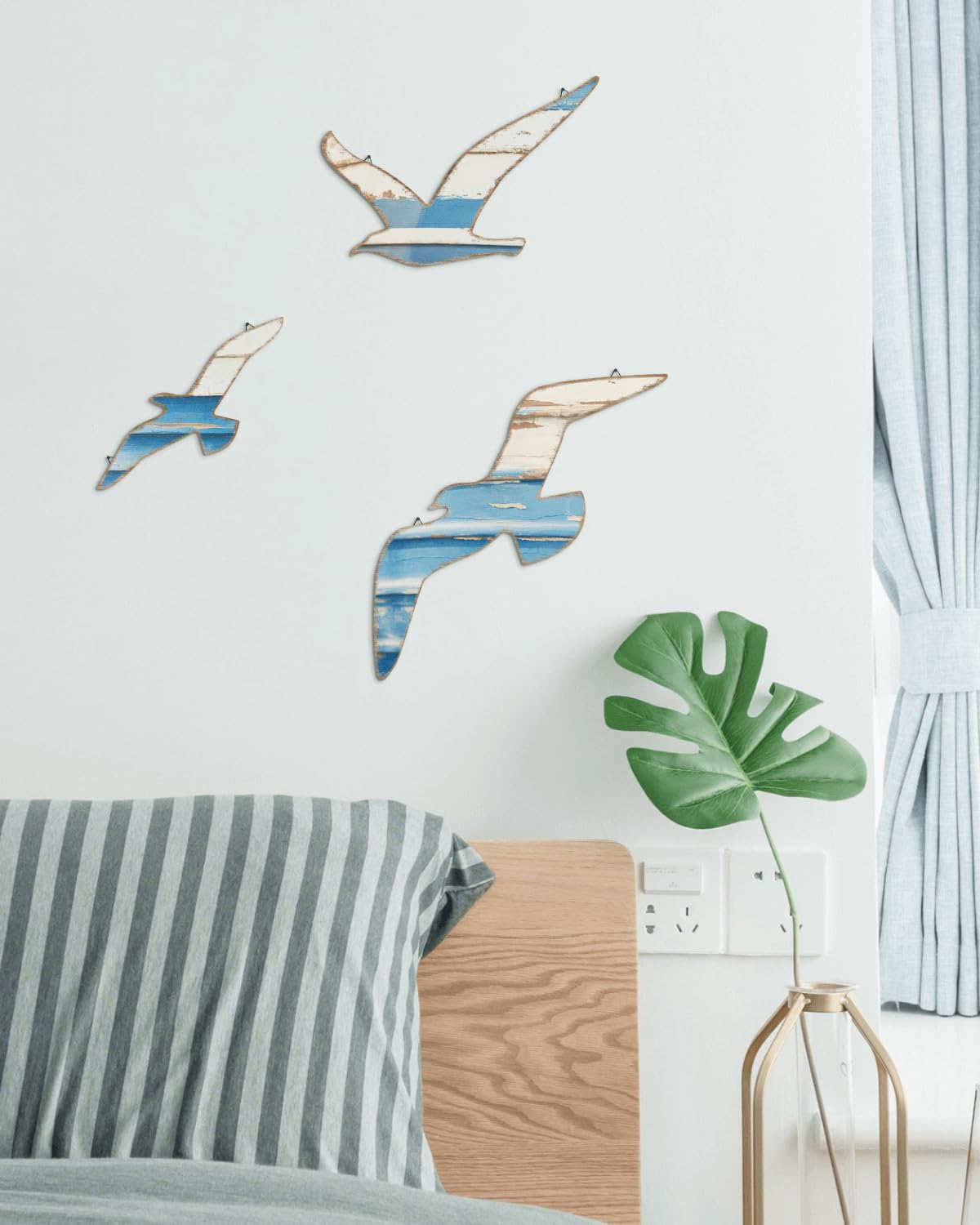 Putuo Decor 3pcs Seagull Wall Hanging, Nautical Wall Decor Sea Bird Wooden Art, Seagulls Decor for Beach Room Decor Lake House Bathroom Beach Art Decor Nautical Wall Decal Nursery