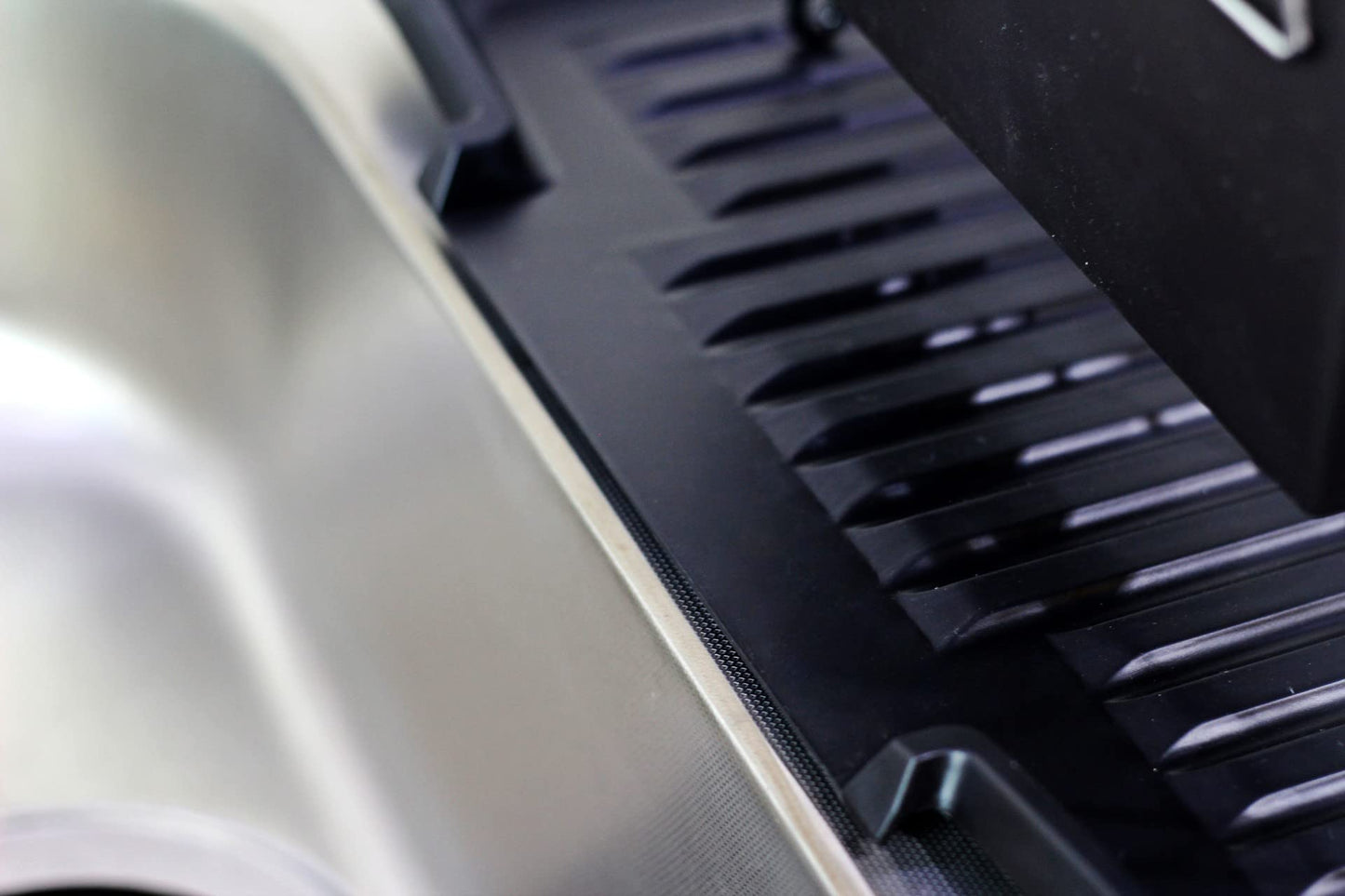 Neat-O Universal Polypropylene Dish Drain Board for kitchen (Black)