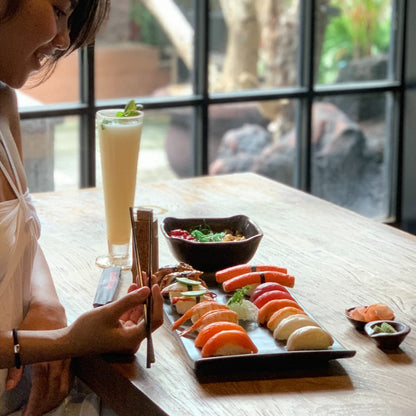 Luney Sushi Making Kit, All in One Sushi Roller Set Maker Kit with Bamboo Rolling Mat, Bazooka, Chopsticks Holders, Rice Paddle, Avocado Slicer for Beginners, Kids, Family, Friends, Home