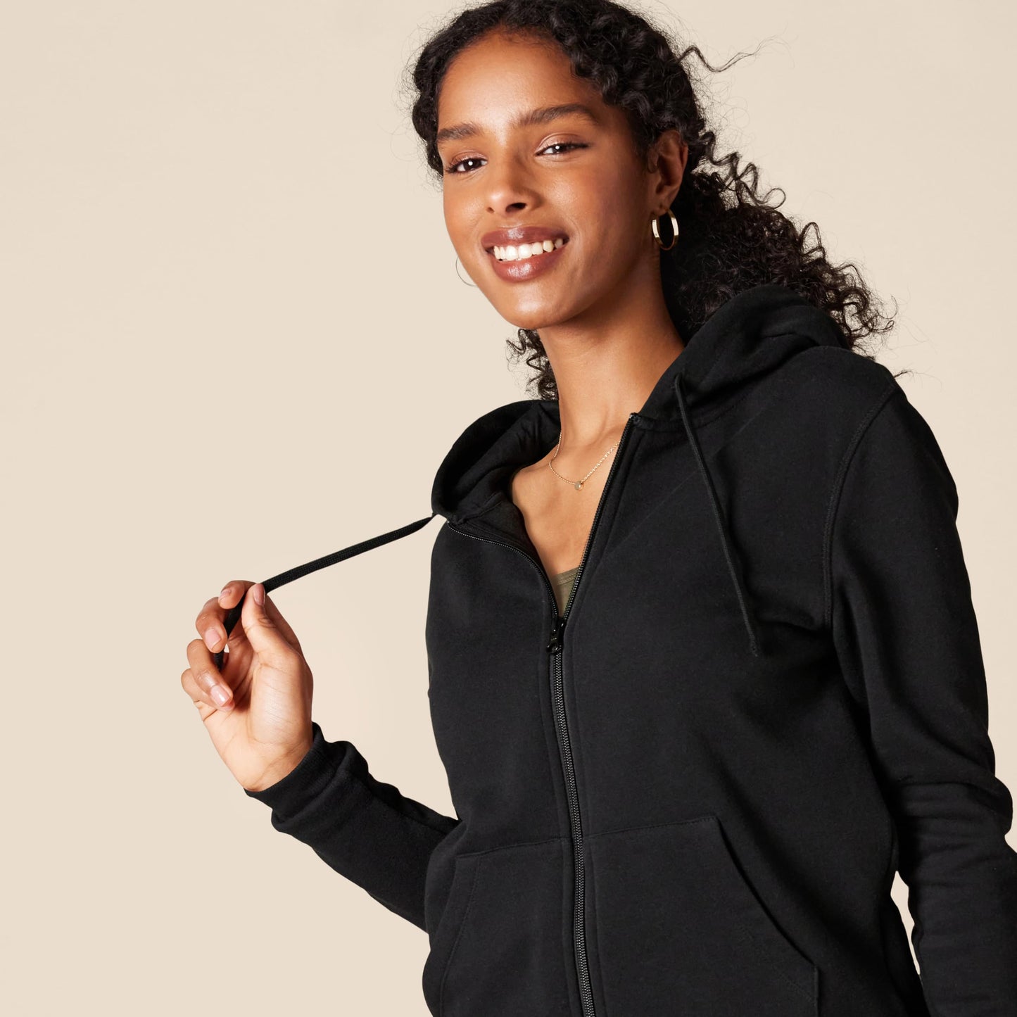 Amazon Essentials Women's Fleece Full-Zip Hoodie (Available in Plus Size), Black, Medium