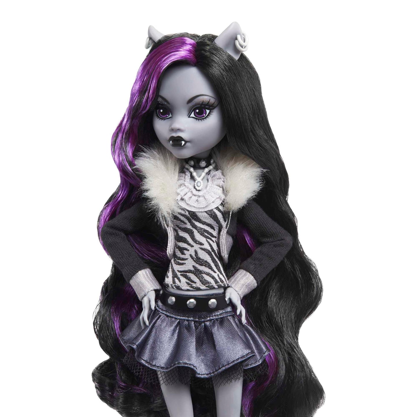 Monster High Reel Drama Doll, Clawdeen Wolf in Black and White, Collectible Reproduction with Doll-Size and Life-Size Posters, Horror Flick Theme