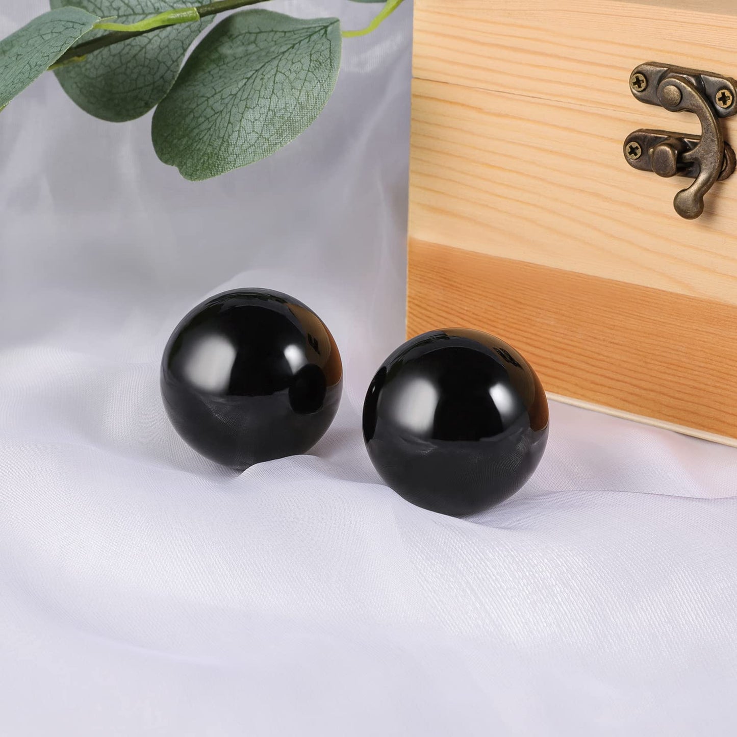 Learay 2PCS Black Obsidian Baoding Balls, Chinese Health Exercise Massage Balls with Carry Pouch for Stress Relief Hand Exercise Balls (Black/1.57 inch)