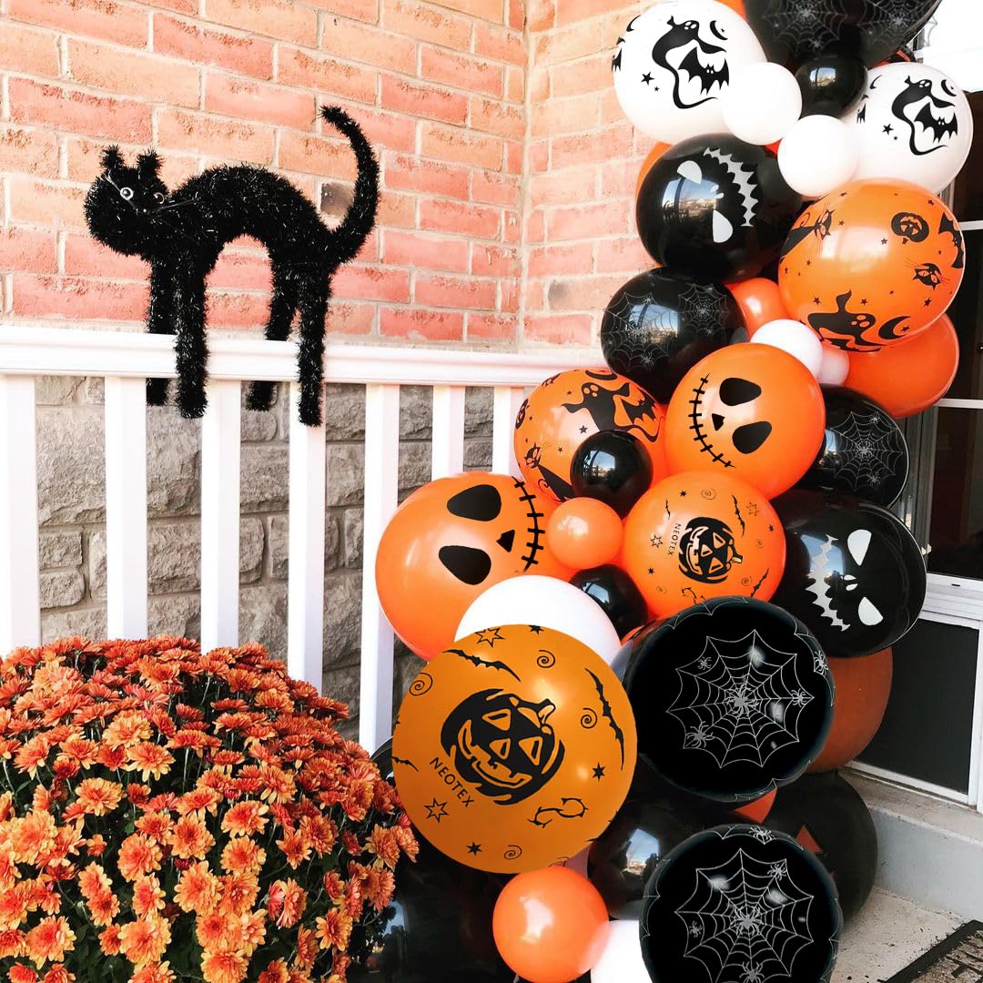 Halloween Decoration Balloons, 50pcs 12 Inch Black Orange White Halloween Balloons Bat Spooky Pumpkin Spider Web Halloween Balloons for Halloween Party Decoration Outdoor Home, Yard Backdrop Party