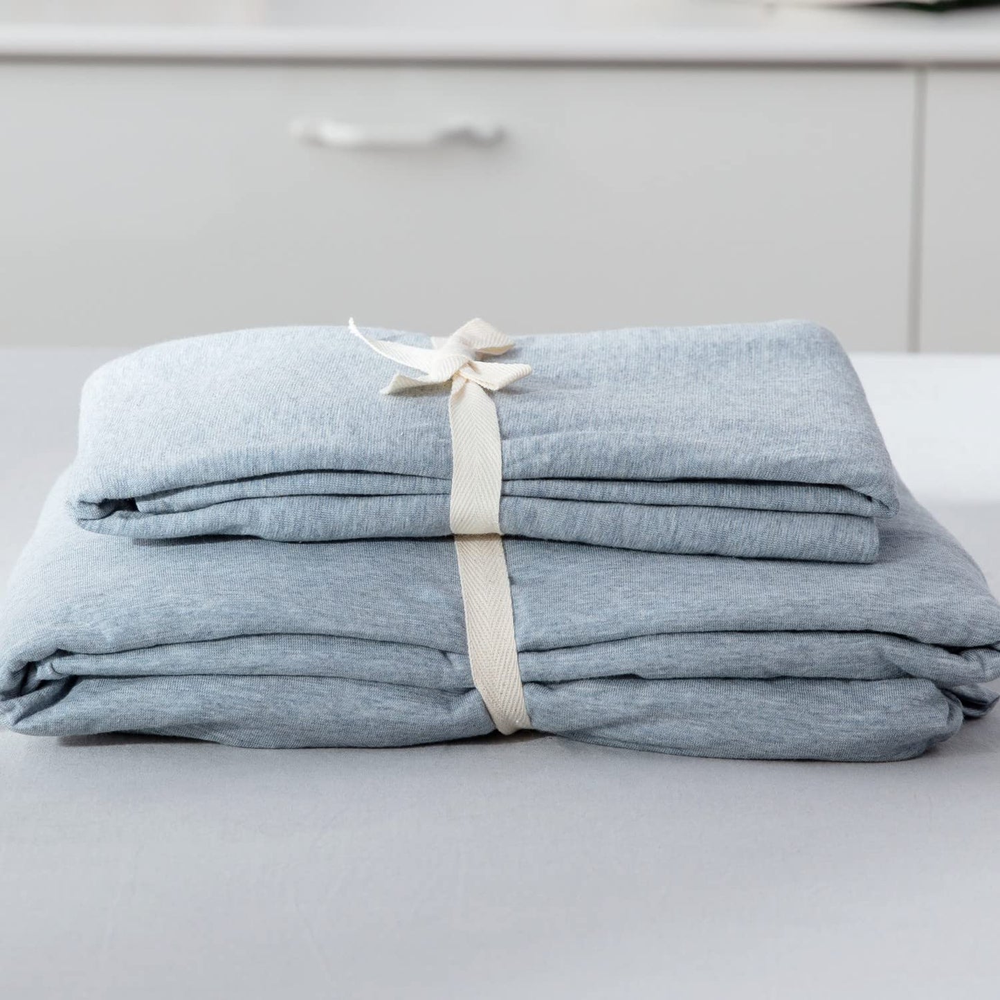 LIFETOWN 100% Jersey Knit Cotton Sheet, Extra Deep Pocket, 1 Fitted Sheet with 2 Pillowcases, Wrinkle-Free Ultra Soft (Heathered Greyish Blue, King)