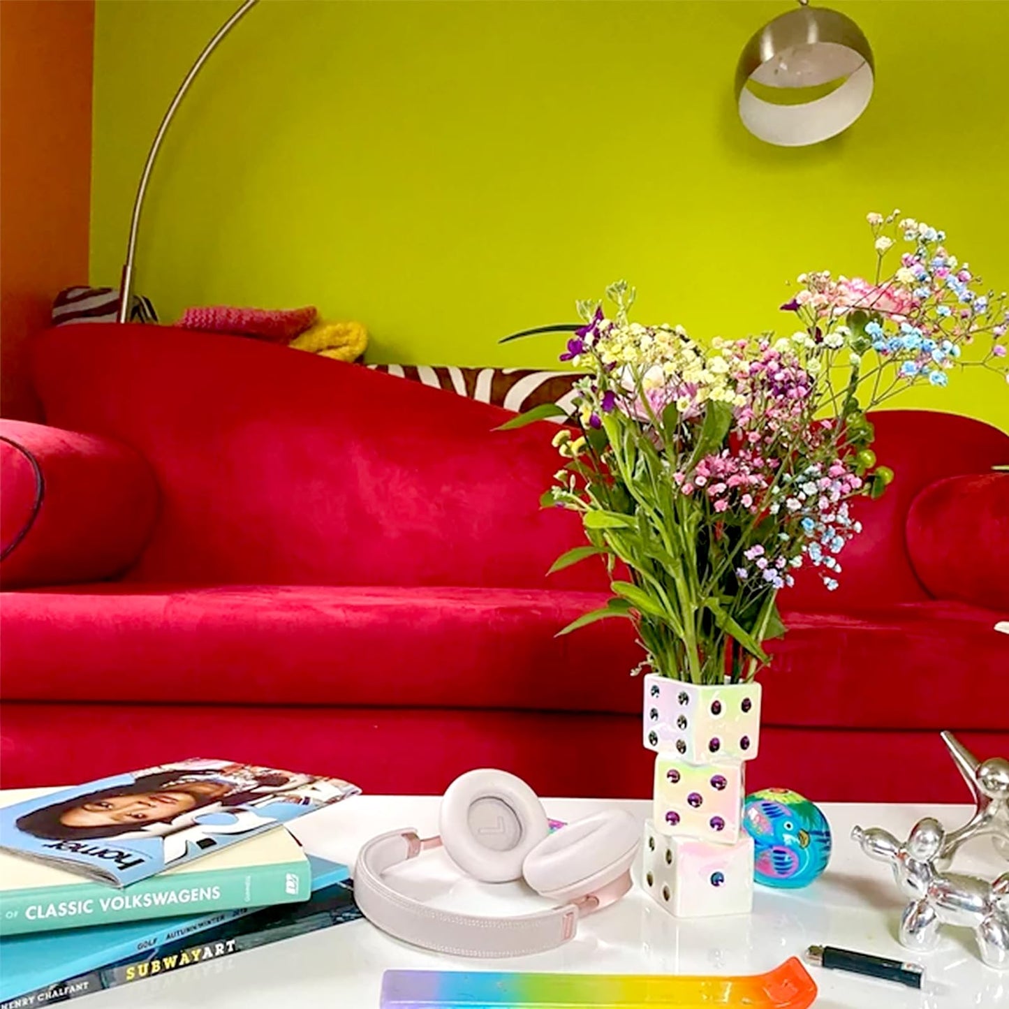 MOUGIGI Ceramic Dice Vase - Unique Decor for Dried Flowers, Rose, Pampas Grass - Stunning Design for Any Modern Space for Inspiring Smiles