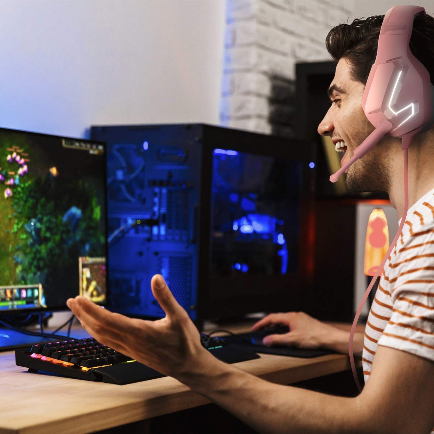 Orzly Gaming Headset (Pink) for PC and Gaming Consoles PS5, PS4, Xbox Series X | S, Xbox ONE, Nintendo Switch & Google Stadia Stereo Sound with Noise Cancelling mic - Hornet RXH-20 Nakuru Edition