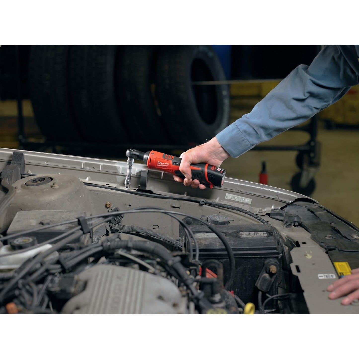 Milwaukee 2457-20 M12 Cordless 3/8" Sub-Compact 35 ft-Lbs 250 RPM Ratchet w/ Variable Speed Trigger