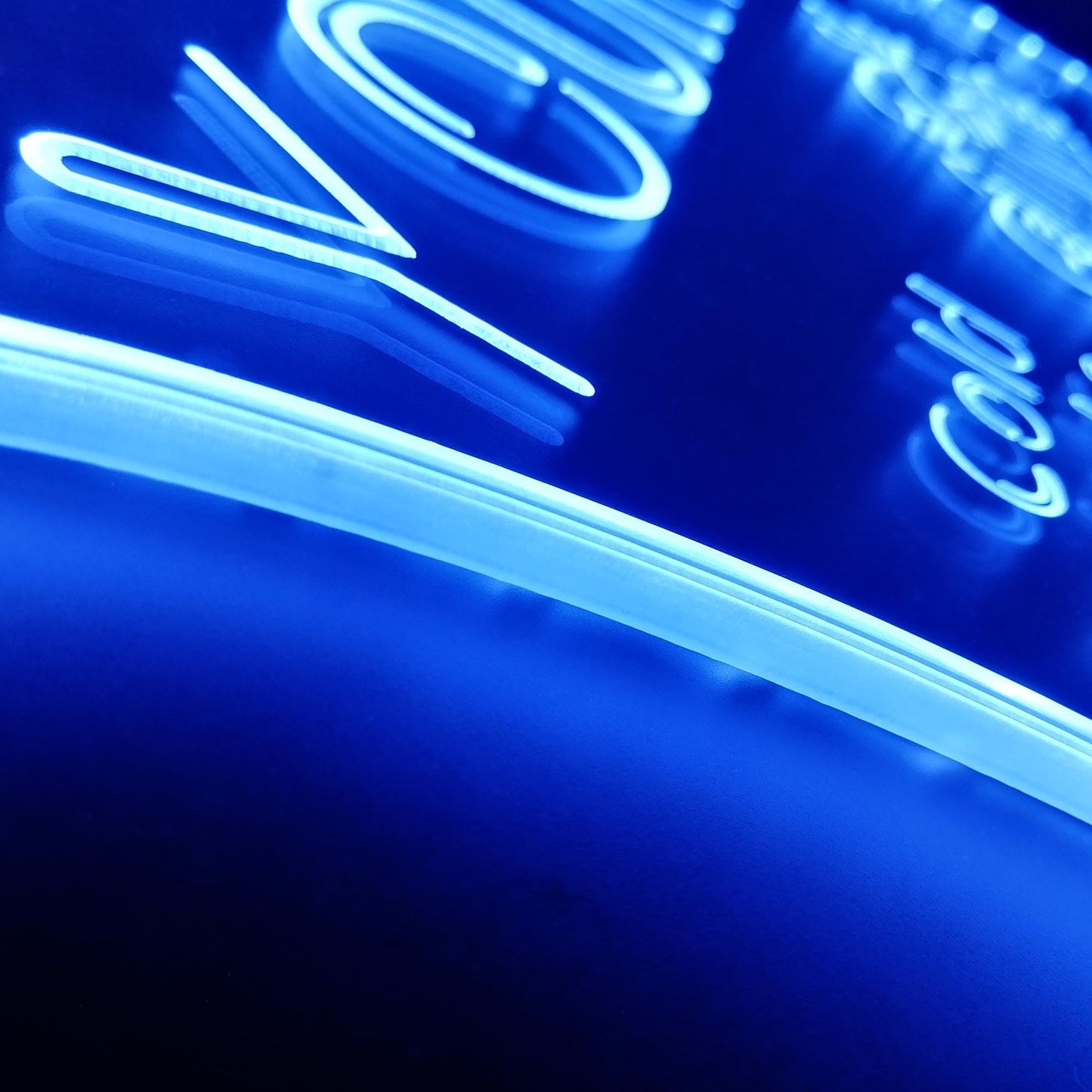 ADVPRO Personalized Your Name Home Bar RGB Dynamic Glam LED Sign - Cut-to-Edge Shape - Smart 3D Decoration - Multicolor Signage st06s86-fnd-p11d-tm-c