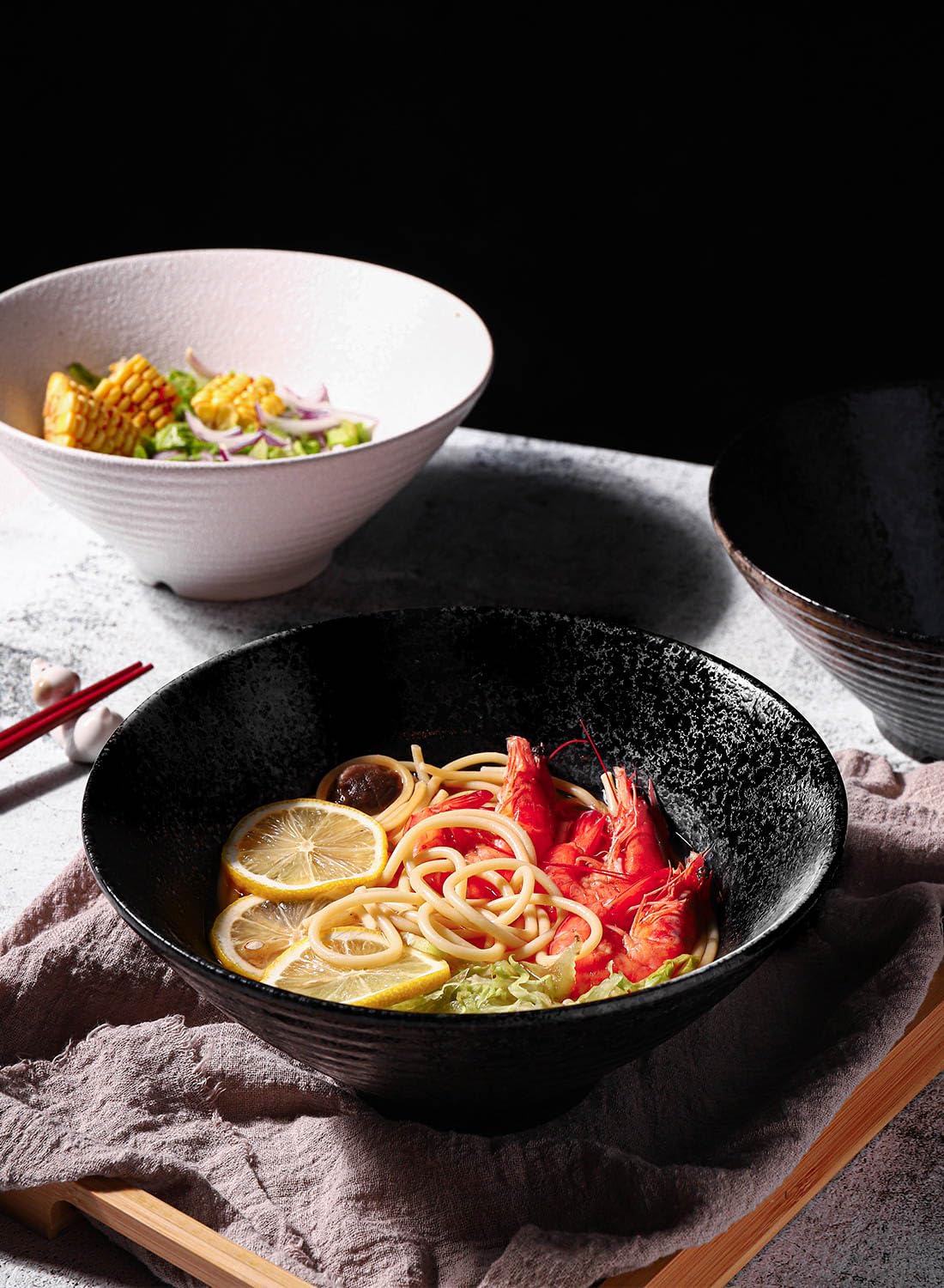 Kanwone Ceramic Japanese Ramen Bowl Set, Noodle Soup Bowls - 60 Ounce, with Matching Spoons and Chopsticks for Udon Soba Pho Asian Noodles, Set of 2, Black