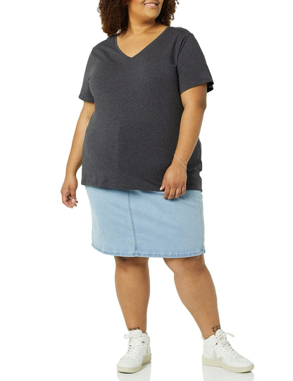 Amazon Essentials Women's Plus Size Short-Sleeve V-Neck T-Shirt, Pack of 2, Black/Charcoal Heather, 3X