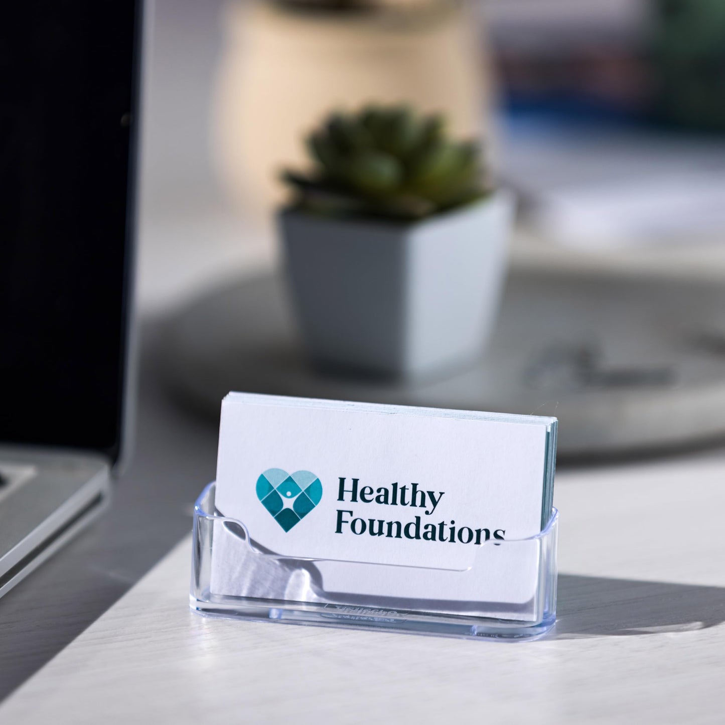 Neenah Index Cardstock, 8.5" x 11", 90 lb/163 gsm, White, Lightweight, 94 Brightness, 300 Sheets (91437)