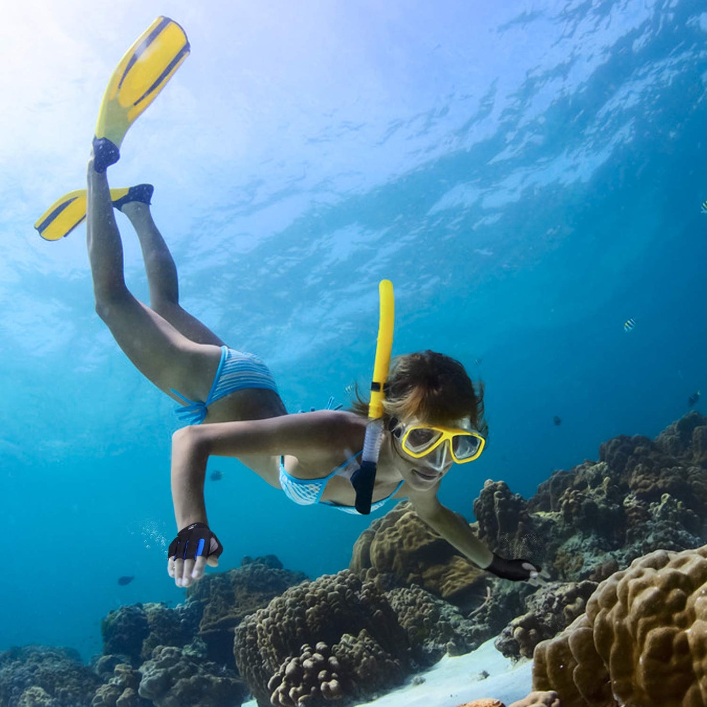 FitsT4 Sports Half Finger Padded Palm Gloves for Diving, Sailing, Jet Skiing, Stand-UP Boarding, Kayaking and Water Skiing, Suitable for Men&Women&Youth Blue M