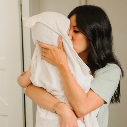 Mustela Newborn Arrival Gift Set - Baby Skincare & Bath Time Essentials - Natural & Plant Based - 5 Items Set