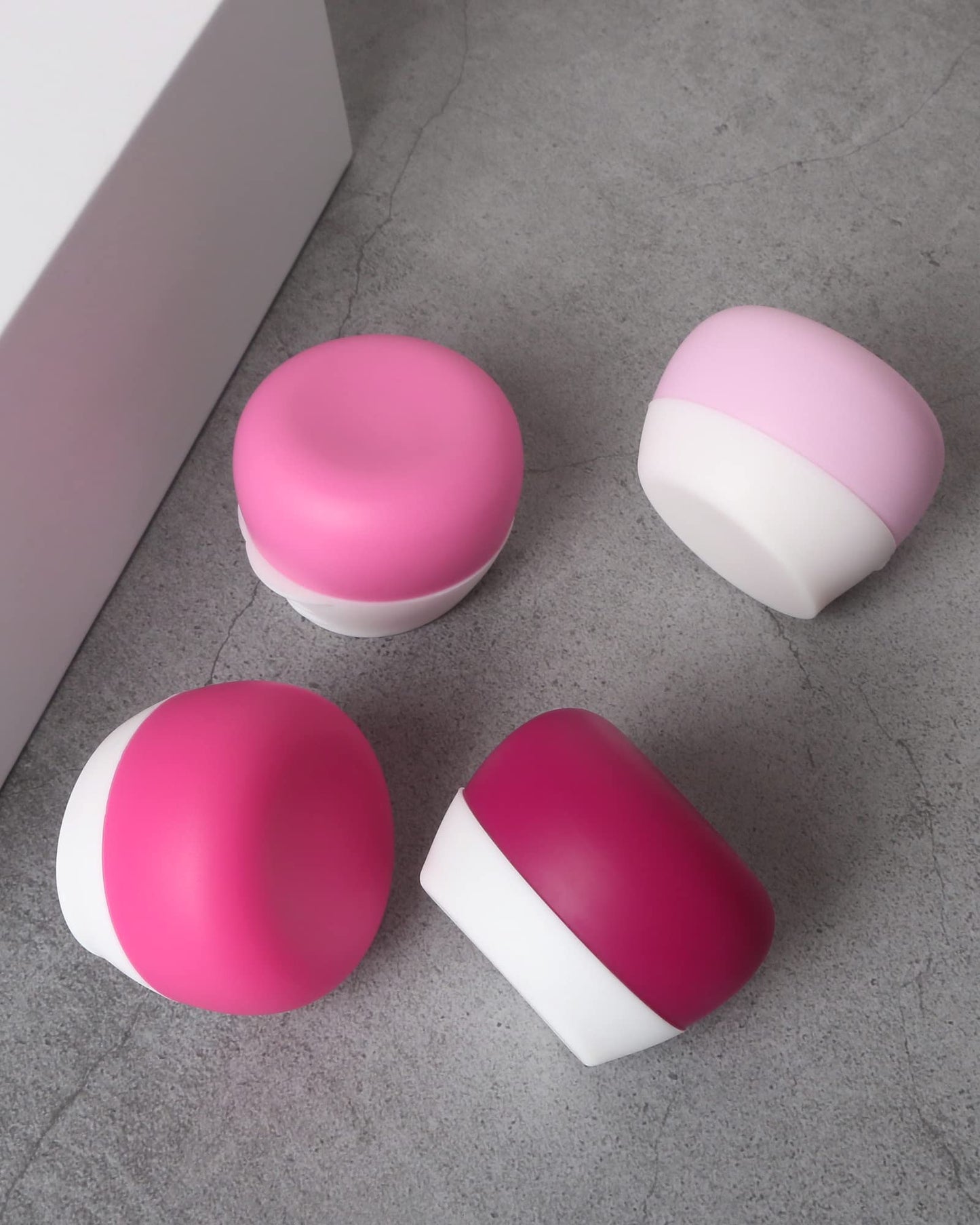 Gemice Silicone Cream Jars, TSA Approved Travel Size Containers - Leak-proof Travel Accessories with Lid for Cosmetic Makeup Face Body Hand Cream (4 Pieces)