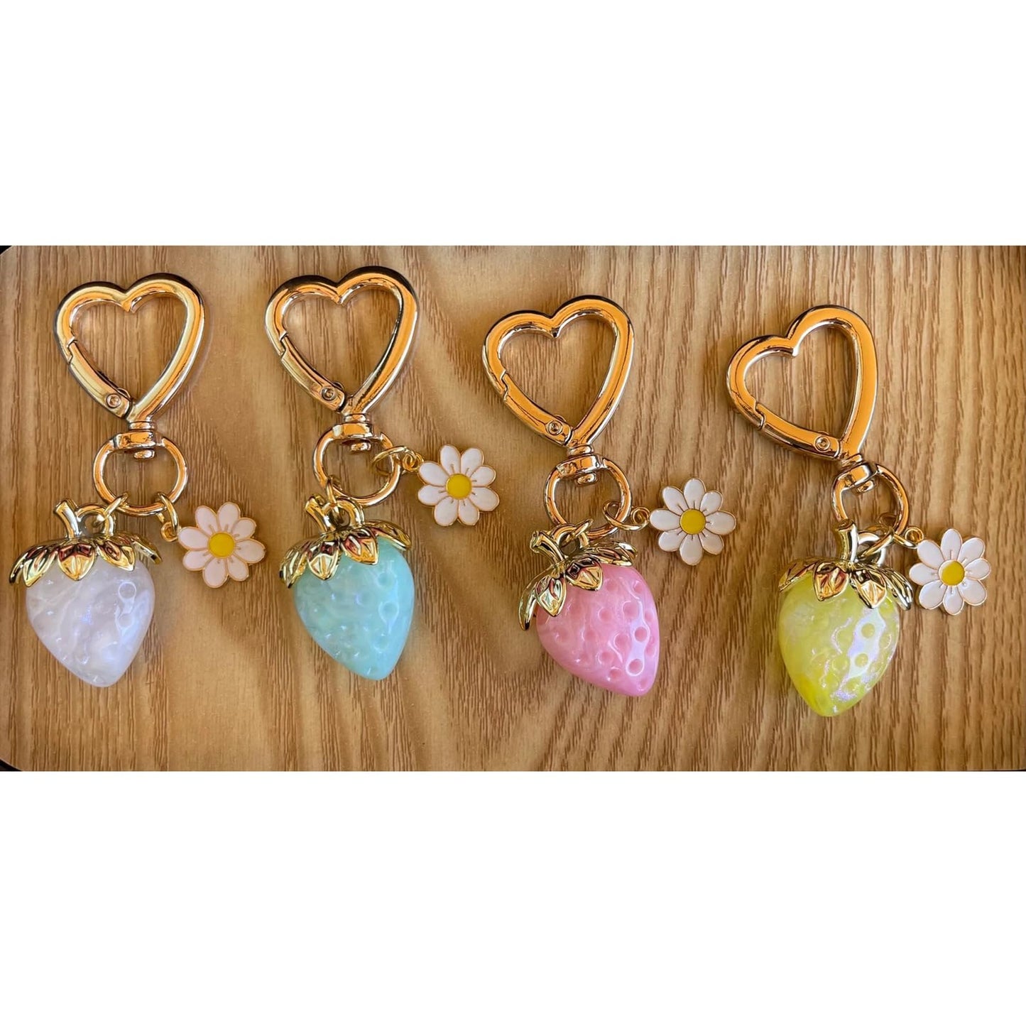Agromusk Cute Strawberry Keychain,Bag Charms,Kawaii Heart Flower Daisy Key chains Accessories Decor for Girls Purse Gift (Blue)