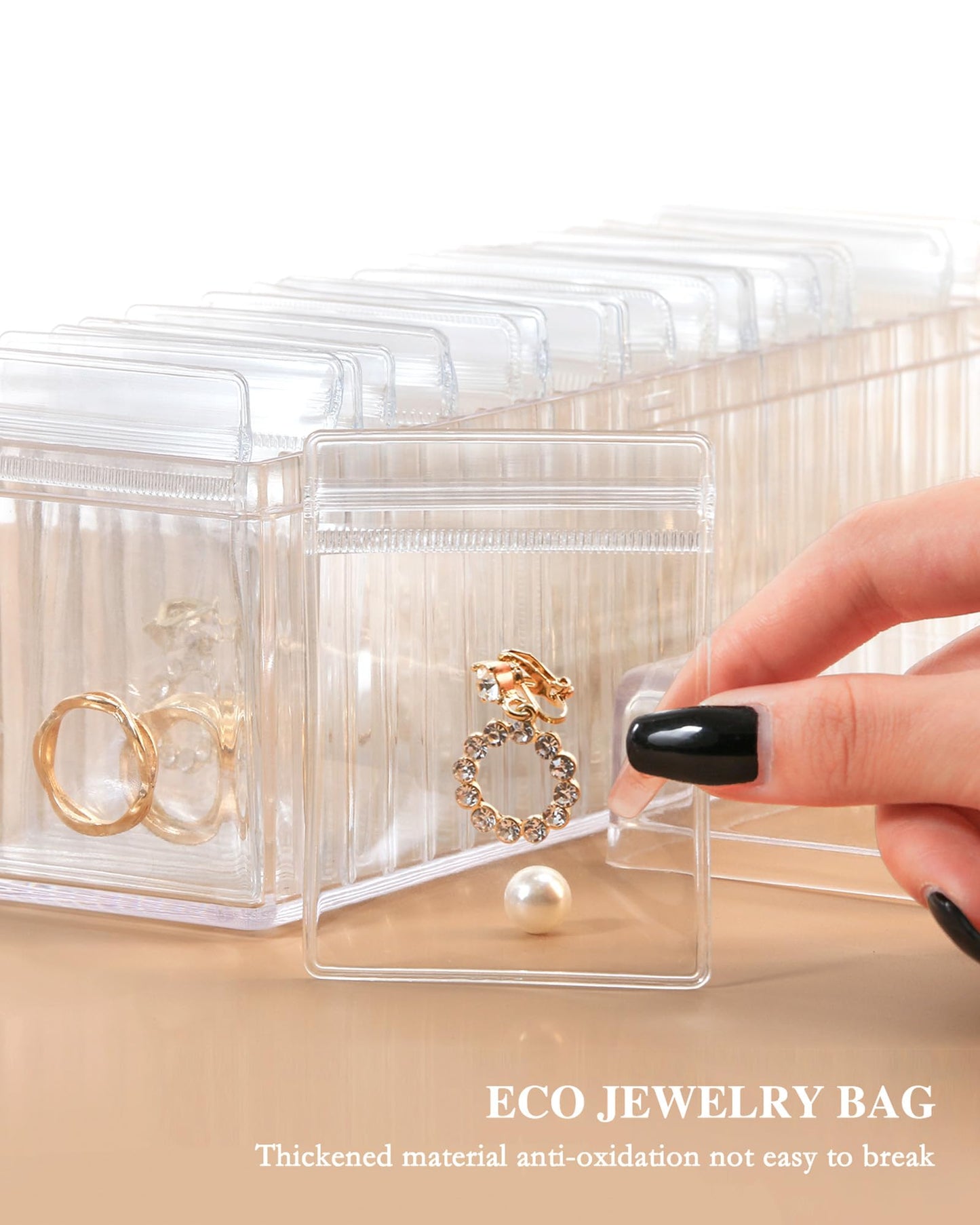 HOMEHIVE Acrylic Jewelry Box Organizer, Clear Jewelry Organizer and Storage with 20 Portable Anti Tarnish Jewelry bags, Travel Jewelry Case for Earrings/Rings/Necklaces Gifts for Women Girls, Clear