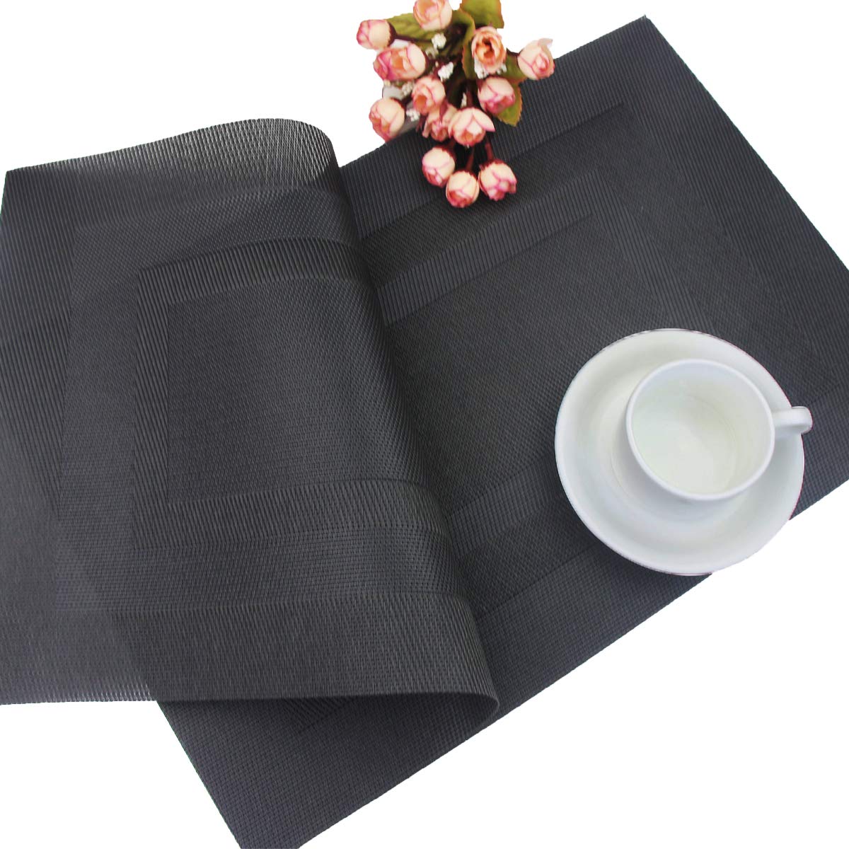 PIGCHCY Placemats,Washable Vinyl Woven Table Mats,Elegant Durable Placemats for Dining Table Set of 4 (18 x 12 inches, Pure Black)
