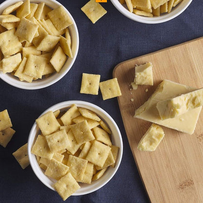 Amazon Brand – Happy Belly White Cheddar Cheese Cracker, 12.4 ounce (Pack of 1)