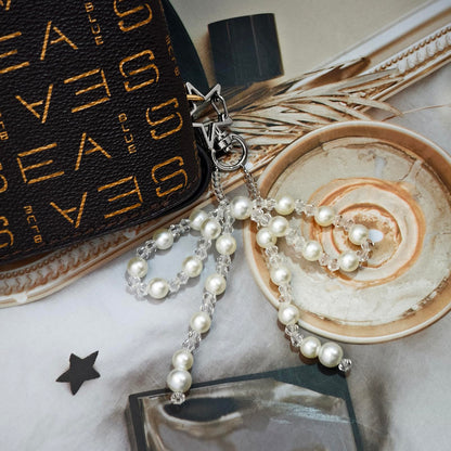 AGEN KGEN Novelty keychains Aesthetic Y2K Keychain Charms Stylish Keychains Accessories for Women Bag Purse Gifts (1x Pearl Crystal Bow)
