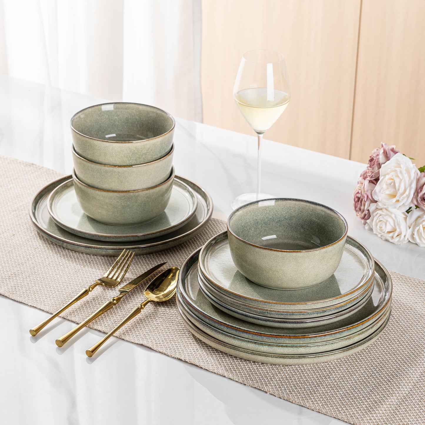 AmorArc Ceramic Dinnerware Sets,Round Reactive Glaze Stoneware Plates and Bowls Set,Highly Scratch Resistant | Dishwasher & Microwave Safe Dishes,Service for 6 (18pc)