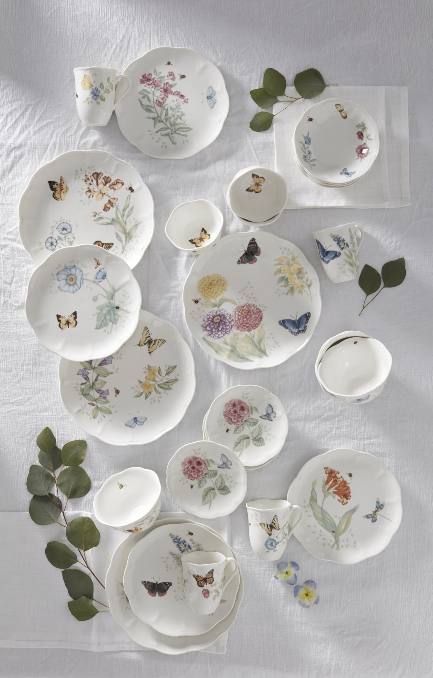 Lenox 865075 Butterfly Meadow 28-Piece Dinnerware Set, White