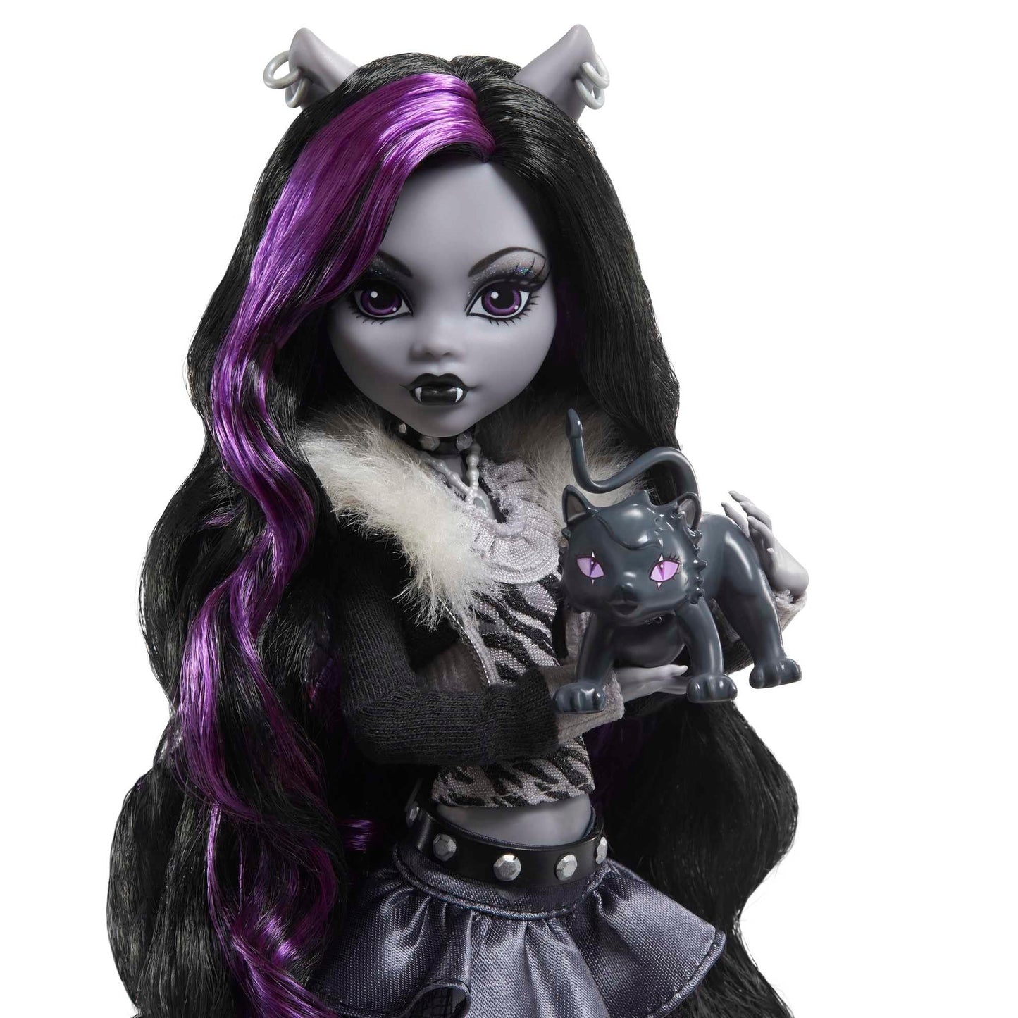 Monster High Reel Drama Doll, Clawdeen Wolf in Black and White, Collectible Reproduction with Doll-Size and Life-Size Posters, Horror Flick Theme