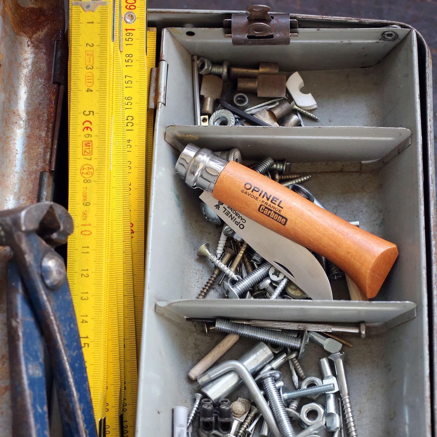 Opinel No. 06 Carbone - Carbon Steel Folding Pocket Knife, Beechwood Handle, 2.87 in. Blade, Virobloc Safety Locking Collar, Made in France