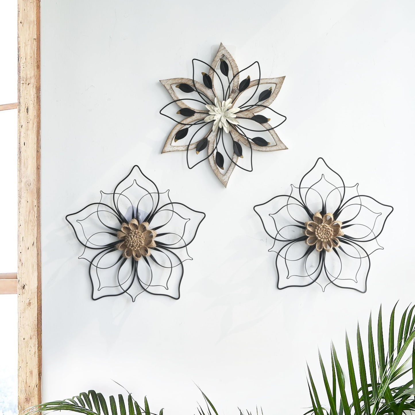 Remenna Whitewash Flowers Wood Wall Decor, Metal Rustic Wall Art Farmhouse Wall Decorations Multiple Floral Hanging Decor for Bathroom Living Room Home Office Garden Kitchen
