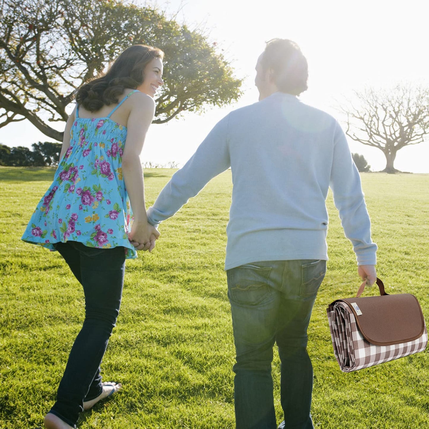 FashionLive Beach Blanket Extra Large Picnic Blanket Sand Free Waterproof Outdoor Indoor Blanket Lightweight Easy Fold Handy Mat Portable Beach Mat for Camping Hiking Travel Park Grass