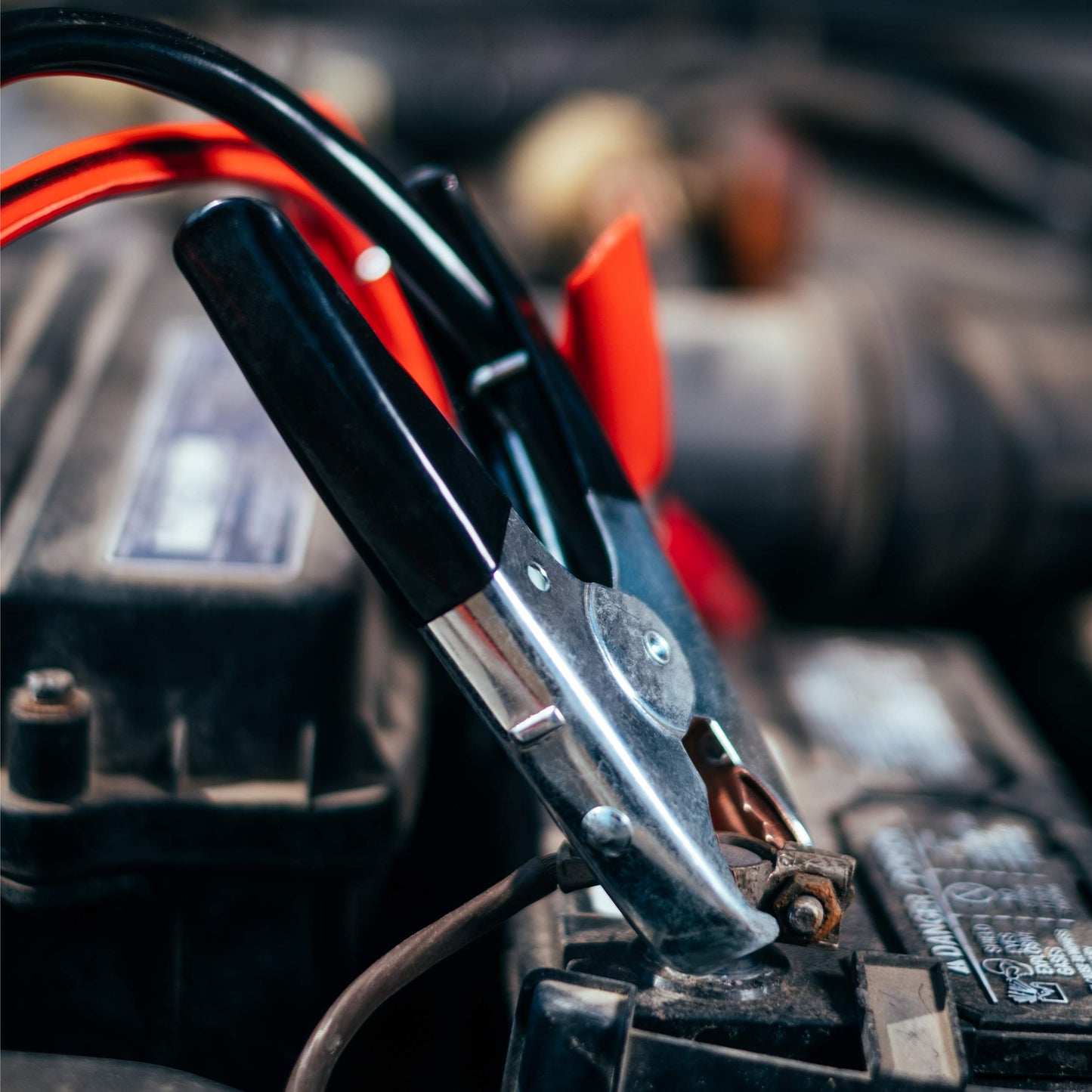 ABN Jumper Cables, 25ft Long, 2-Gauge, 600 AMP – Commercial Automotive Vehicle Booster Cables – Motorcycle Car ATV