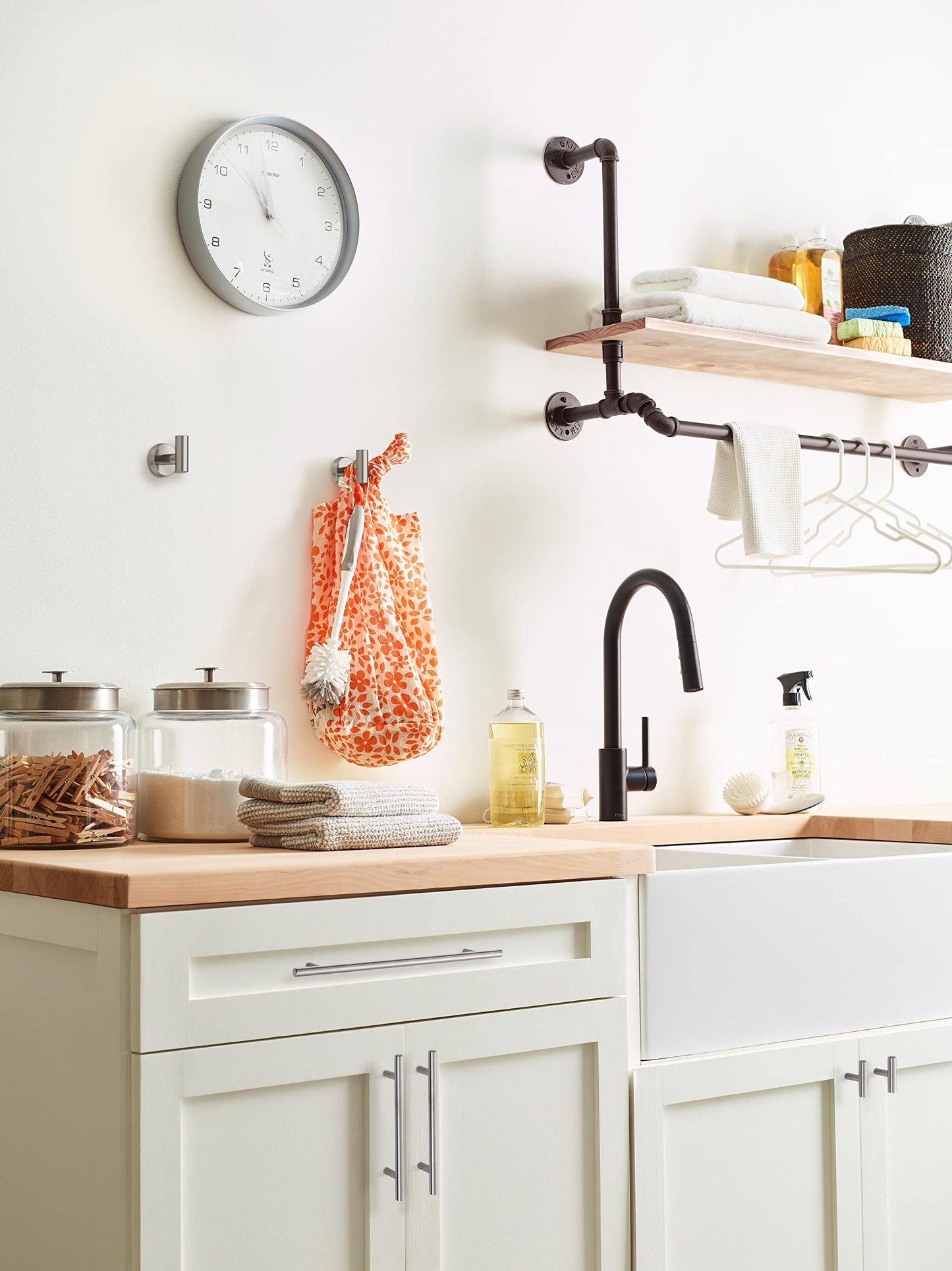 Amerock BH26542SS | Stainless Steel Single Robe Hook | 2-1/4 in. (57 mm) Length Towel Holder | Arrondi | Towel Hook for Bathroom | Bathroom Hardware | Bath Accessories