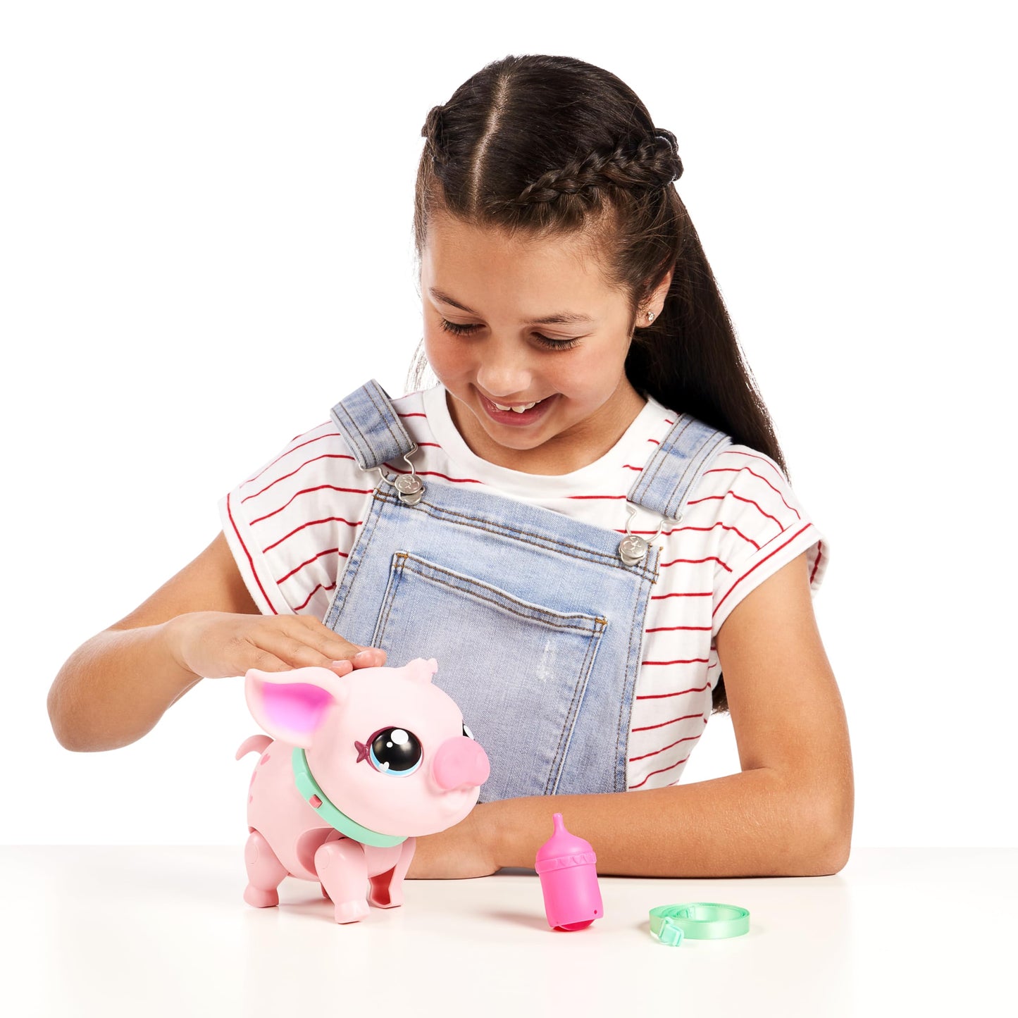 Little Live Pets My Pet Piggly The Toy Pig, Interactive Walking Pig Toy with 25+ Sounds and Detachable Leash, Pigs Toys for Kids of Ages 5+