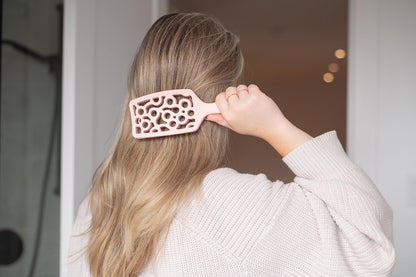 FRAMAR Professional Vented Hair Brush – Curved Hair Brush For Blow Drying, Wet Paddle Brush For Hair, Vent Brush For Blow Drying, Wet Hairbrush For Women – Heat Resistant - Champagne