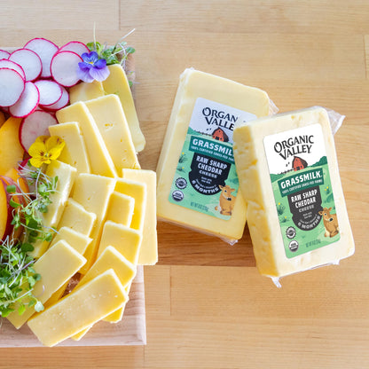 Organic Valley Grassmilk Raw Sharp Cheddar Cheese Block, 8 Oz
