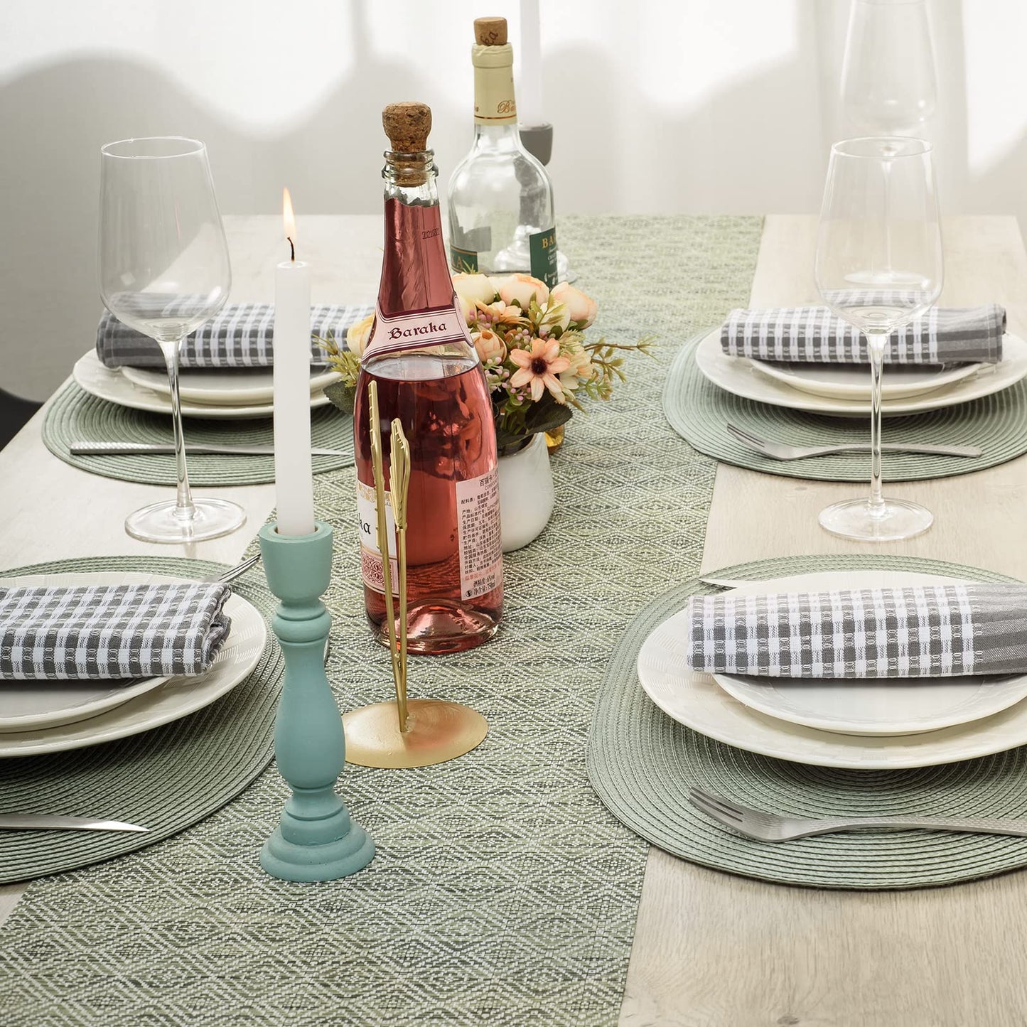 AHHFSMEI Placemats Set of 6 for Dining Table Washable Woven Vinyl Non-Slip 18x12 inches Placemat Heat-Resistant Durable Table Mats for Dining Table Easy to Clean (Sage Green, 6)