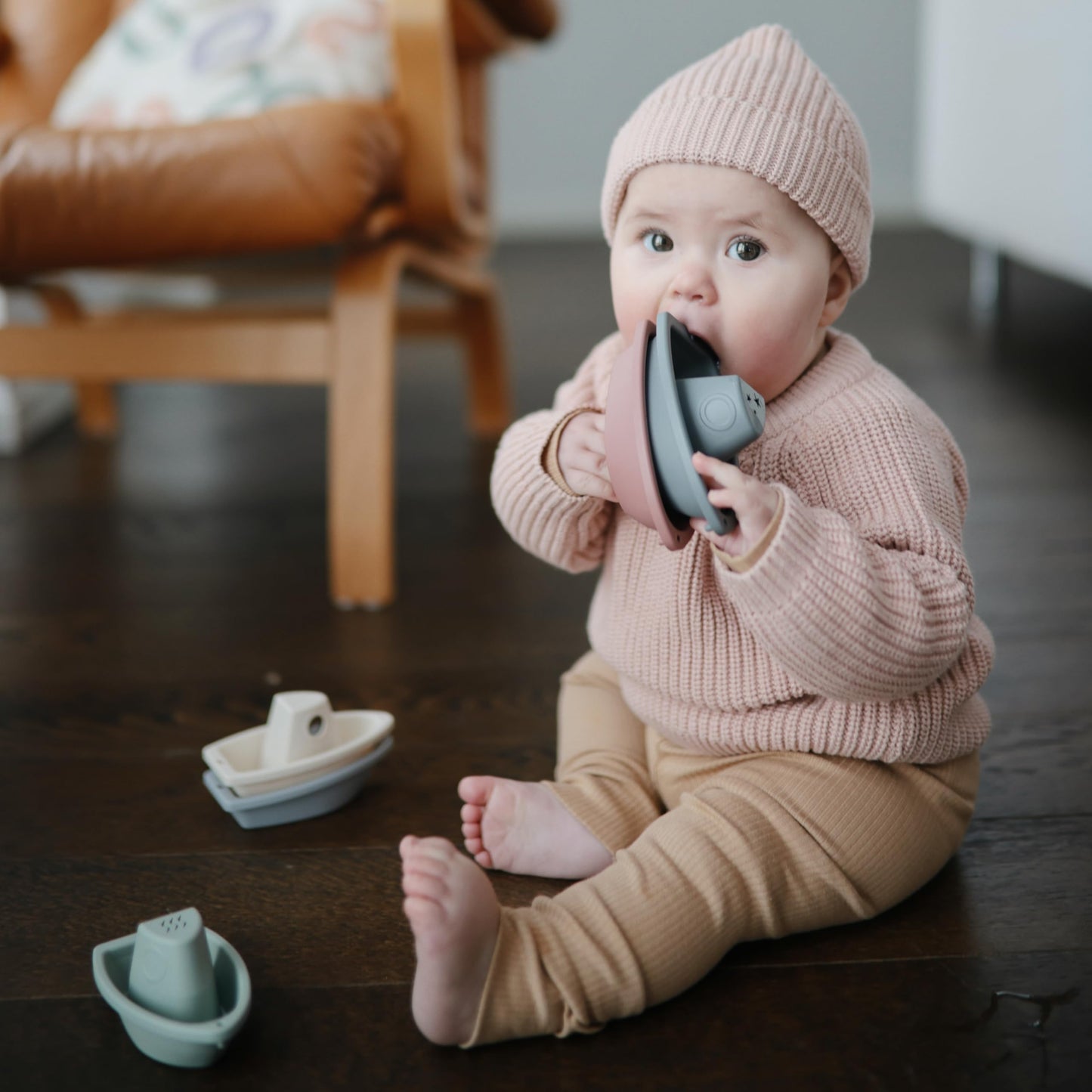 mushie Stackable Bath Boats Toy (Original) | Floating Bathtub Toys for Baby & Toddler, Set of 5 | Made in Denmark