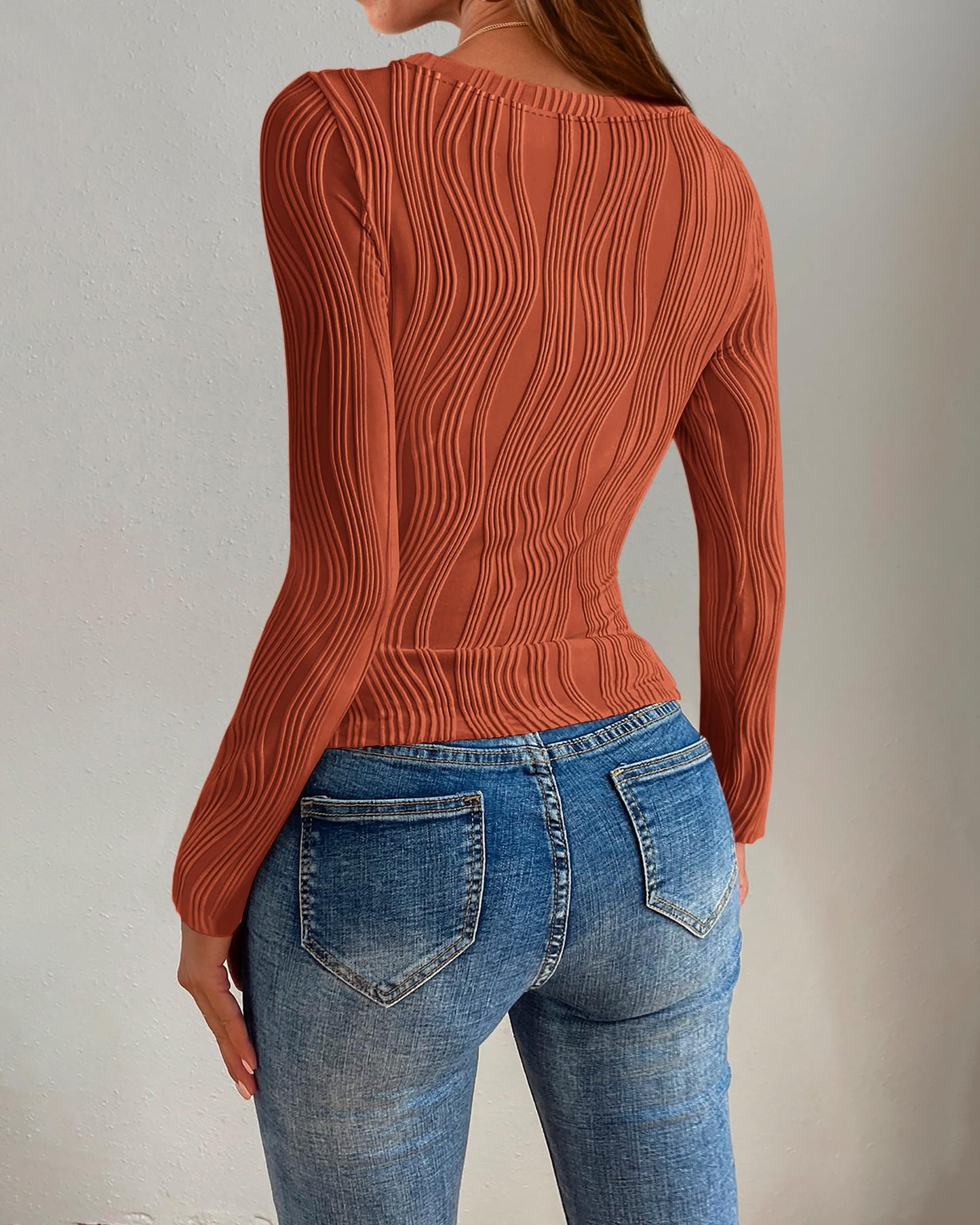 PRETTYGARDEN Women's Tops 2025 Fall Fashion Long Sleeve Crewneck Blouse Slim Fit Textured Basic Knit T Shirt Y2k Clothes(Brick Red,Medium)