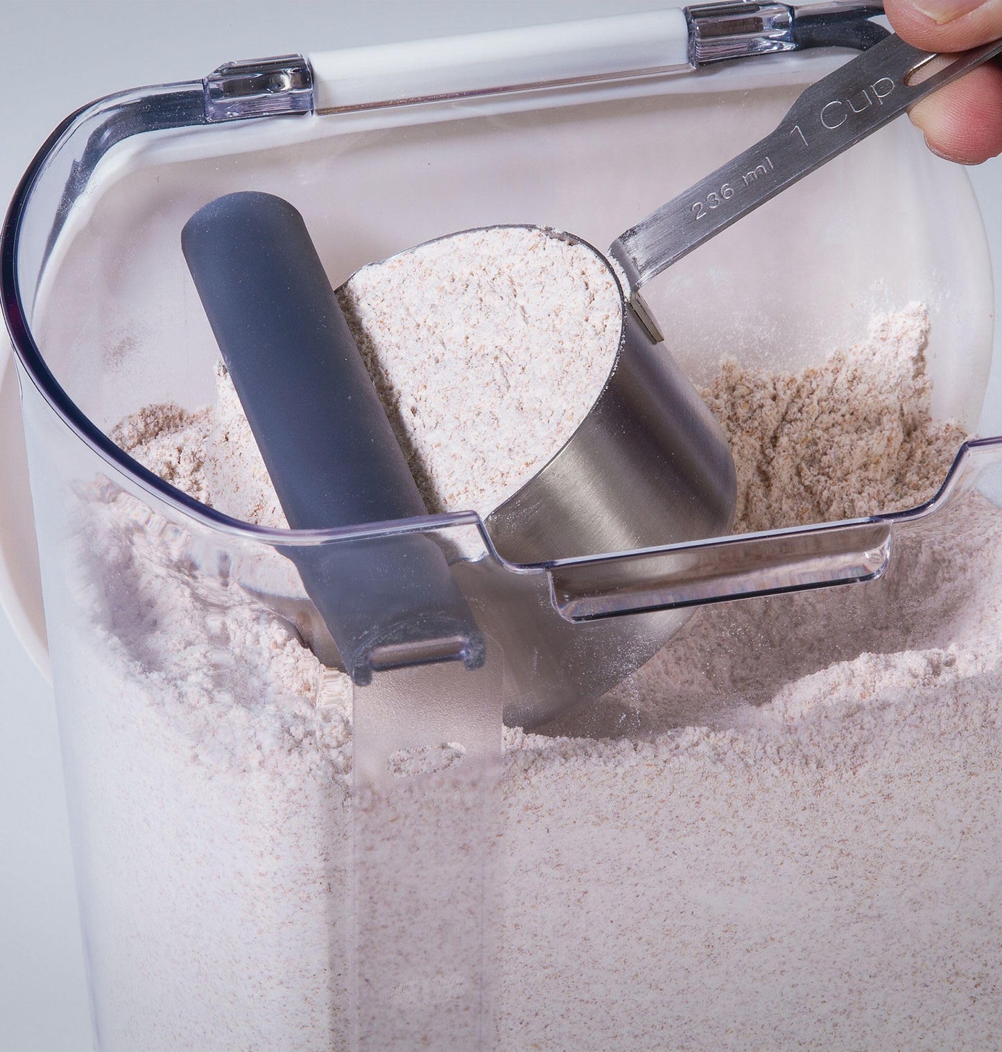 ProKeeper Flour Storage Container, 4-Quart, Dishwasher Safe, BPA-Free Plastic