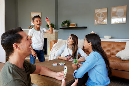 Mattel Games UNO Card Game in a Collectible Storage Tin for Kids, Adults, Families, Parties & Travel, 2 to 10 Players (Amazon Exclusive) (Amazon Exclusive)