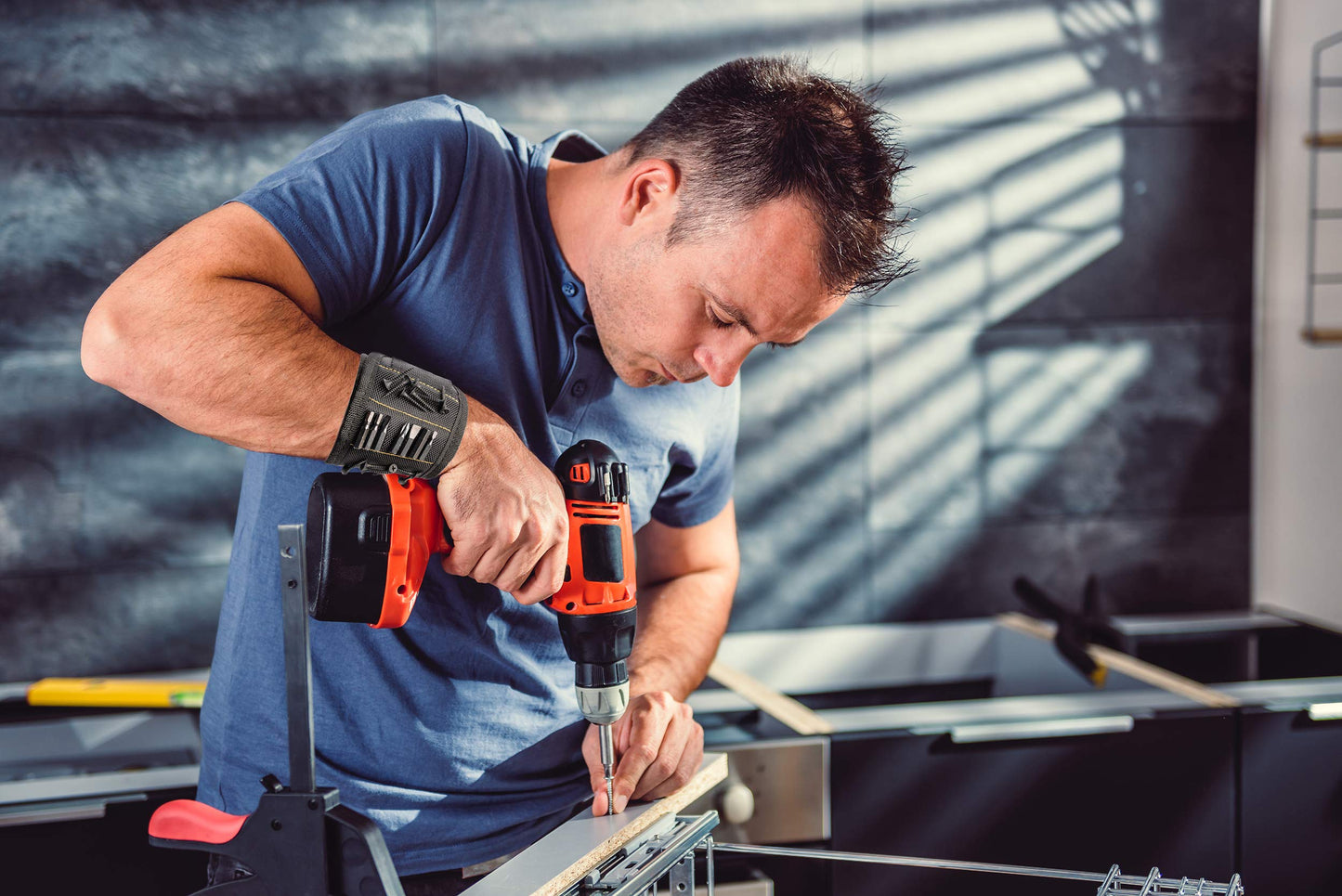 Magnelex Magnexpert Magnetic Wristband for Holding Screws, Nails and Drill Bits - Crafted from Ballistic Nylon with 15 Powerful Magnets, Stocking Stuffer for Men