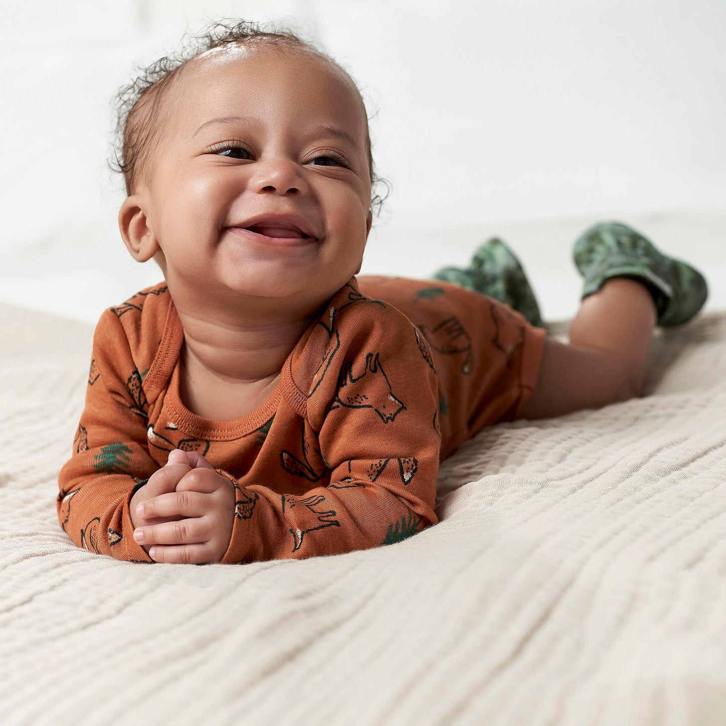 Gerber Baby Boys' 6-Pack Long-Sleeve Onesies Bodysuit, Green Fox