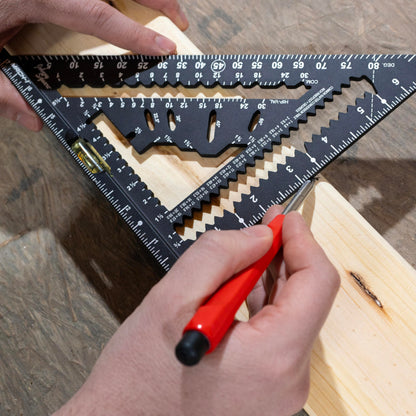 Johnson Level & Tool 1904-0700V 7-1/4" Johnny Square MACH-1 Smart Mark Rafter Square with Level Vial, Black