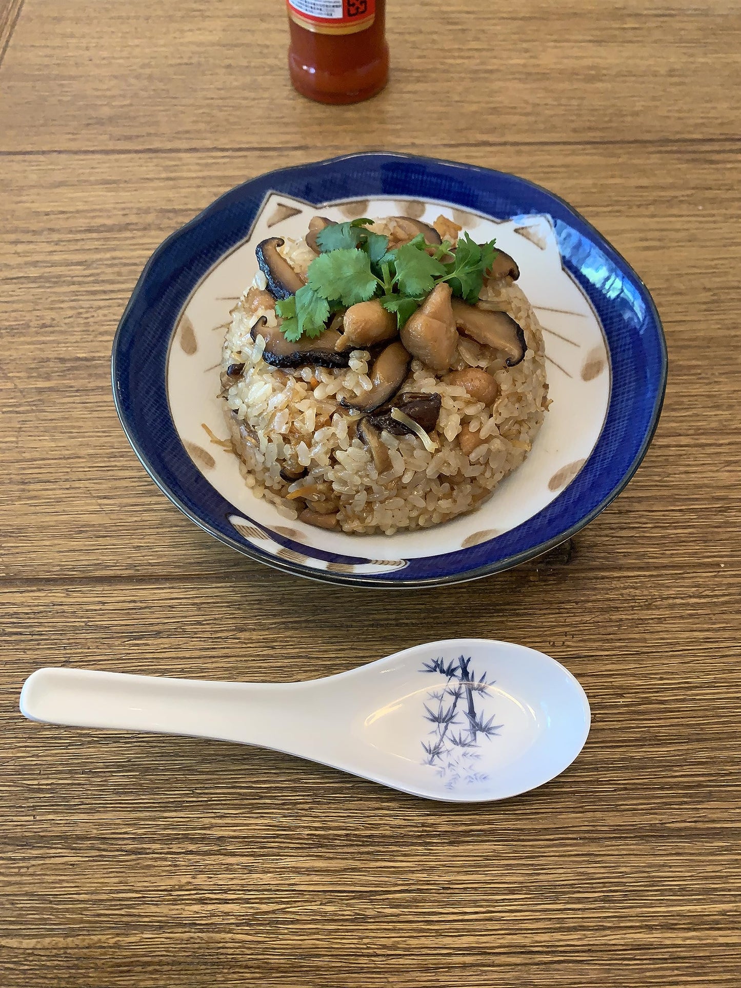 JapanBargain 2323x4, Set of 4 Asian Japanese Chinese Wonton Soba Rice Pho Ramen Noodle Soup Spoons, White/Blue